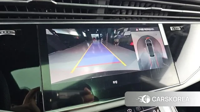 Audi Q8 (4M) 2023 Черный из Кореи, фото 6