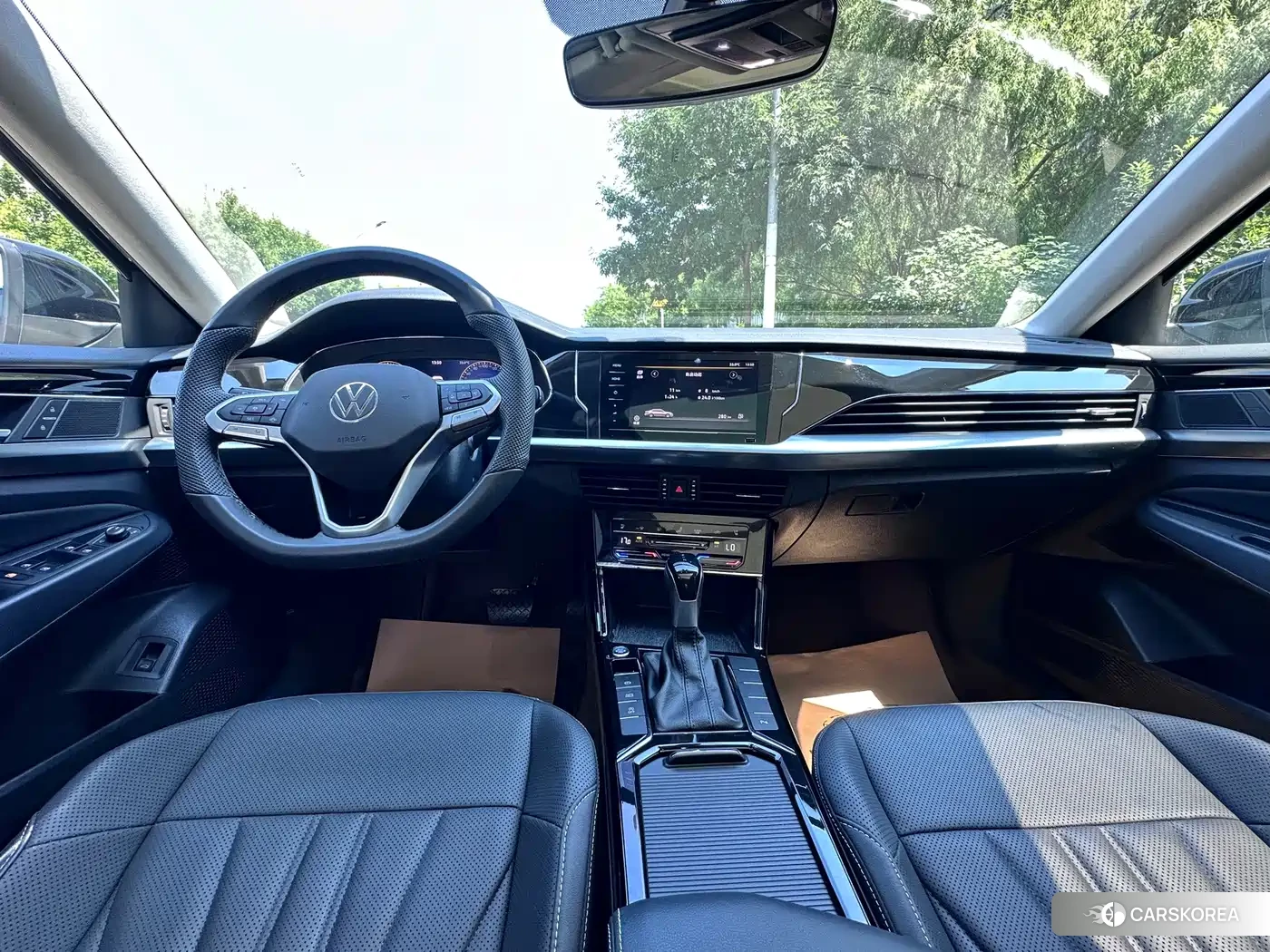 Volkswagen Passat 2025 Черный из Китая, фото 6