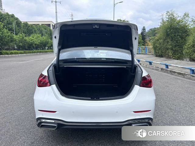 Mercedes-Benz Class C 2023 Белый из Китая, фото 6