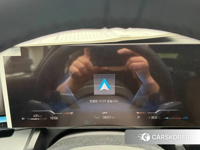 BMW 5 Series (G60) 2025 Серебристо-серый из Кореи, фото 6