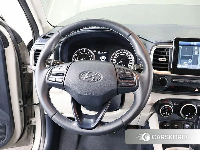 Hyundai Venue 2020 Серебристо-серый из Кореи, фото 6