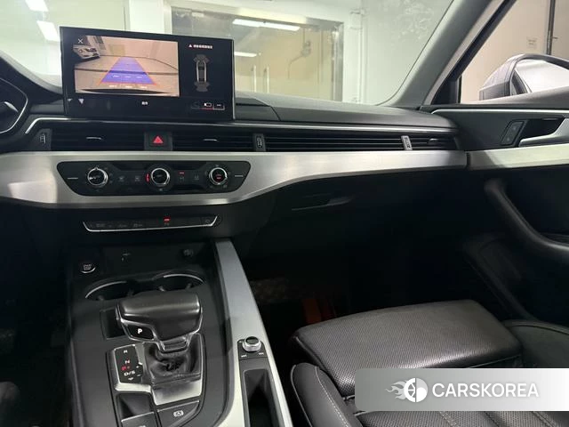 Audi A4L 2021 Темно-серый из Китая, фото 6