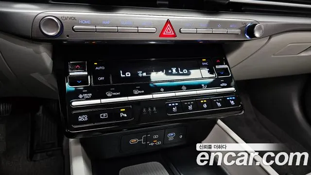 Hyundai Grandeur Hybrid (GN7) 2023 Серебряный из Кореи, фото 6