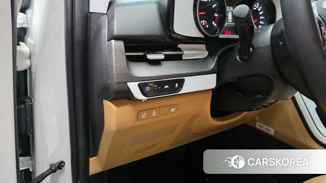 Kia Carnival 4th generation 2023 Белый из Кореи, фото 6