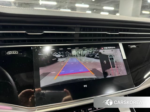 Audi Q8 (4M) 2026 Черный из Кореи, фото 6