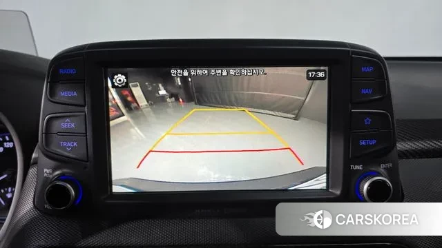 Hyundai Kona 2018 Серебристо-серый из Кореи, фото 6