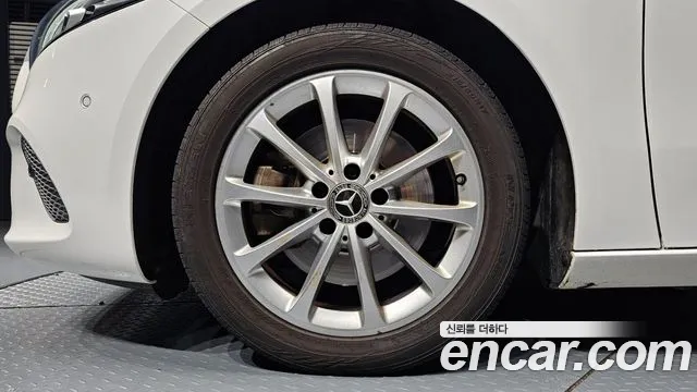 Mercedes-Benz A-Class W177 2020 Белый из Кореи, фото 6