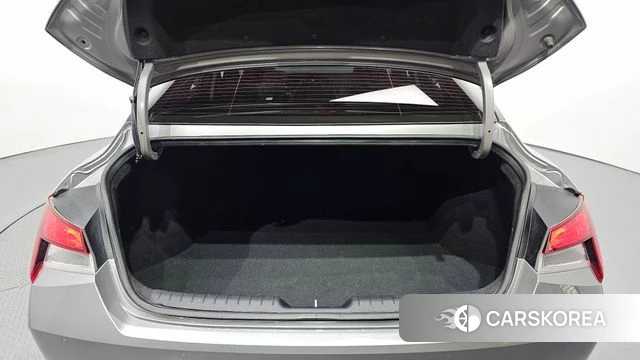 Hyundai Avante (CN7) 2020 Серебристо-серый из Кореи, фото 6