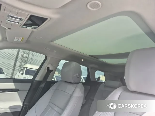 Land Rover Range Rover Evoque 2nd Generation 2024 Белый из Кореи, фото 6