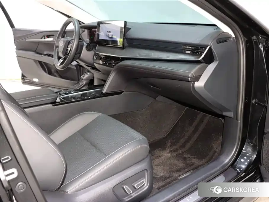Toyota Camry 2025 Черный из Китая, фото 6