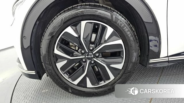 Kia EV6 2021 Белый из Кореи, фото 6