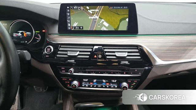BMW 5 Series (G30) 2018 Серый из Кореи, фото 6