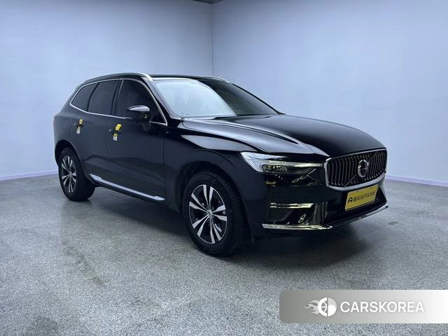Volvo XC60 2023 Черный из Китая, фото 6