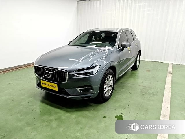 Volvo XC60 2020 Темно-серый из Китая, фото 6