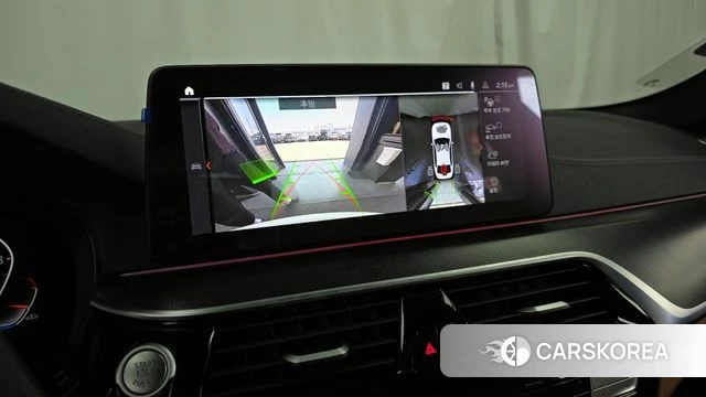 BMW 5 Series (G30) 2023 Белый из Кореи, фото 6