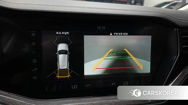 Volkswagen Touareg 3rd generation 2023 Черный из Кореи, фото 6