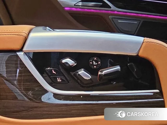 BMW 7 Series (G11) 2020 Серебристо-серый из Кореи, фото 6