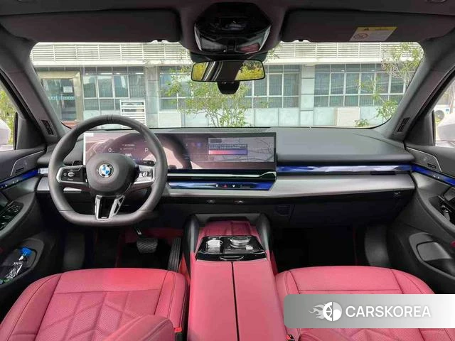 BMW 5 series 2026 Белый из Китая, фото 6