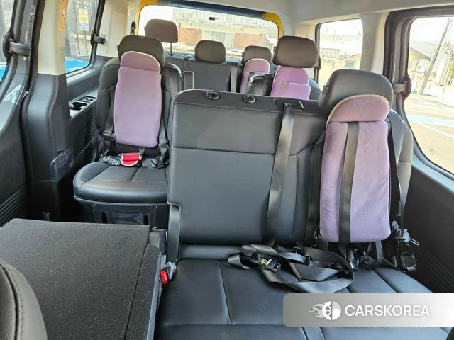 Hyundai Staria 2025 Желтый из Кореи, фото 6