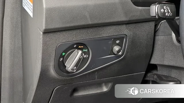 Volkswagen Tiguan second Generation 2023 Белый из Кореи, фото 6