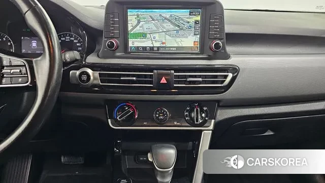 Kia Seltos 2021 Белый из Кореи, фото 6