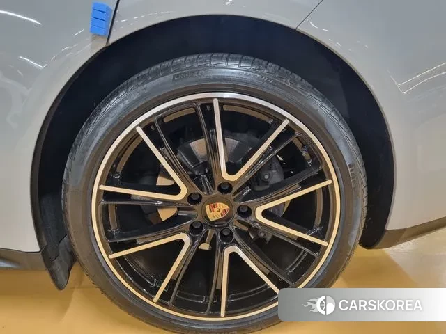 Porsche Panamera (971) 2019 Серебристо-серый из Кореи, фото 6