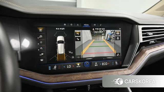 Volkswagen Touareg 3rd generation 2020 Черный из Кореи, фото 6
