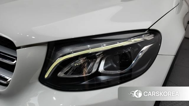 Mercedes-Benz GLC-Class X253 2018 Белый из Кореи, фото 6