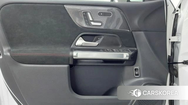 Mercedes-Benz GLB-Class X247 2025 Белый из Кореи, фото 6