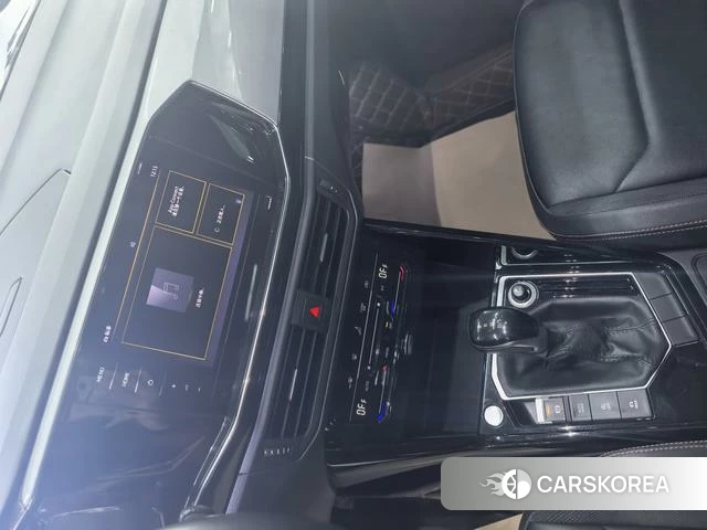 Volkswagen Tanyue 2021 Темно-серый из Китая, фото 6
