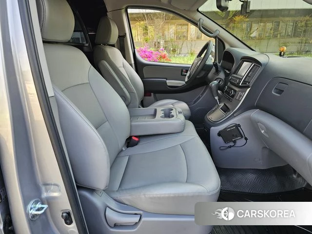 Hyundai The New Grand Starex 2021 Серый из Кореи, фото 6