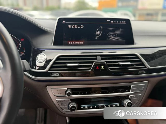 BMW 7 Series (G11) 2022 Серый из Кореи, фото 6