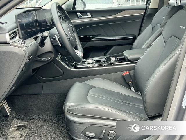 Kia K5 2022 Темно-серый из Китая, фото 6