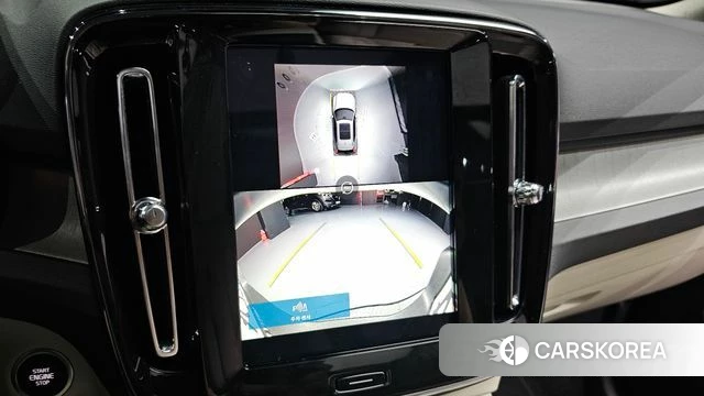 Volvo XC40 2025 Белый из Кореи, фото 6
