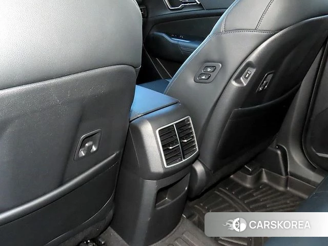 Kia The New Sportage 5th Generation Hybrid 2025 Белый из Кореи, фото 5