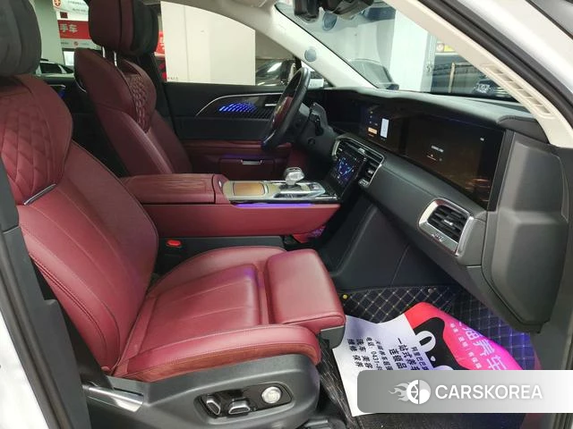 Red flag E-HS9 2023 Белый из Китая, фото 6