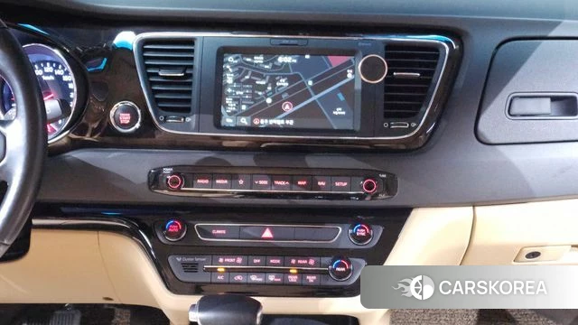 Kia The New Carnival 2018 Белый из Кореи, фото 6