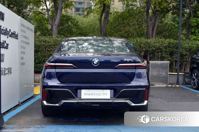 BMW 7 series 2024 Черный из Китая, фото 6