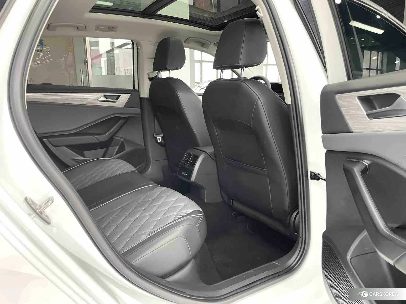 Volkswagen Sagitar 2022 Белый из Китая, фото 6