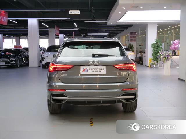 Audi Q3 2023 Темно-серый из Китая, фото 6
