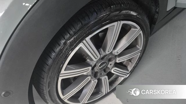 Mini Cooper S Clubman 2022 Серебристо-серый из Кореи, фото 6