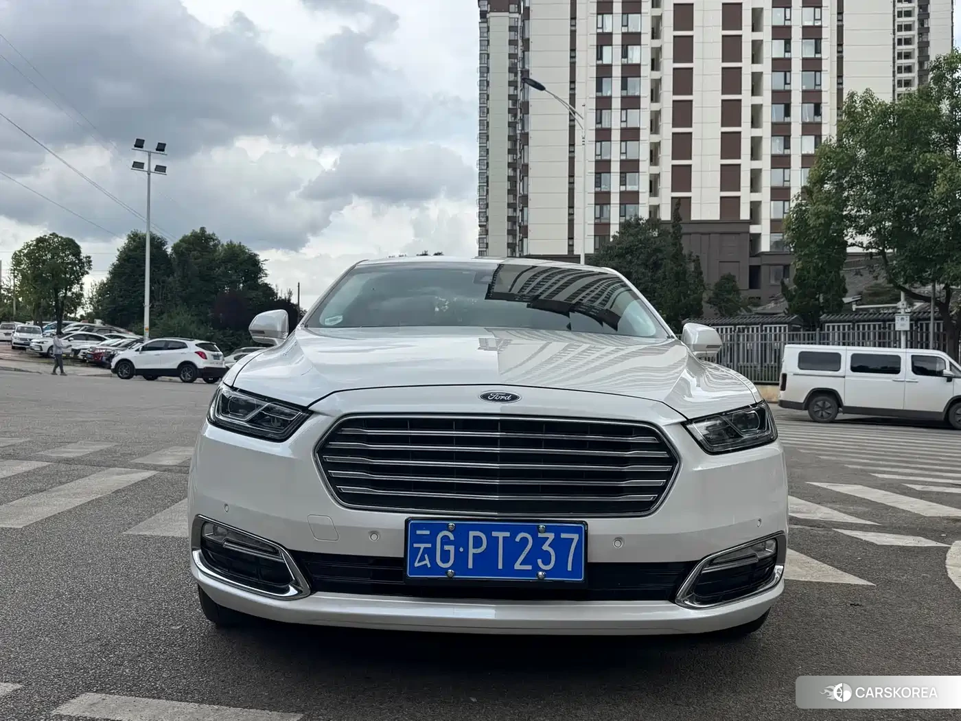 Ford Taurus 2019 Белый из Китая, фото 6