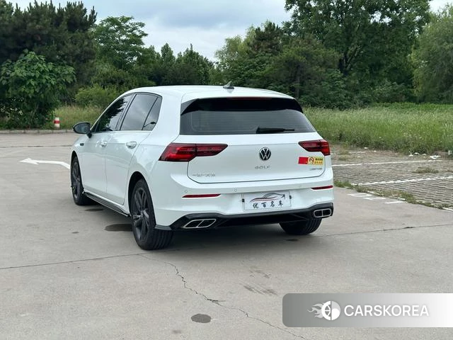 Volkswagen Golf 2022 Белый из Китая, фото 6