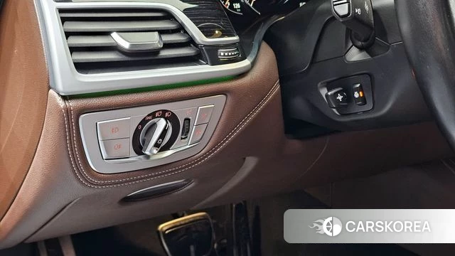 BMW 7 Series (G11) 2019 Черный из Кореи, фото 6