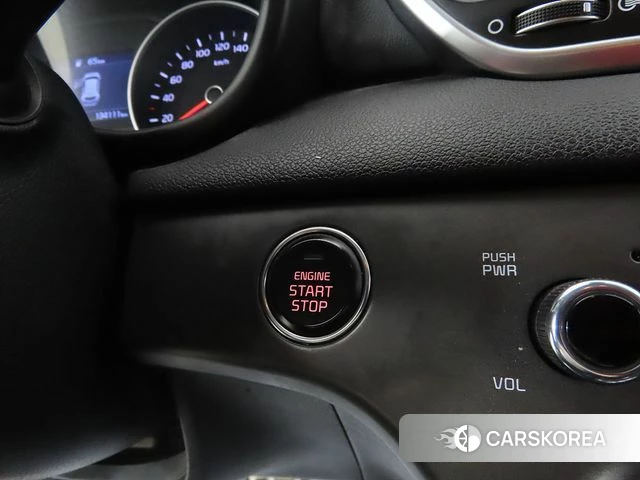 Kia Sportage The Bold 2018 Белый из Кореи, фото 6