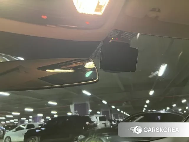 BMW 5 Series (G30) 2023 Белый из Кореи, фото 6