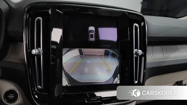 Volvo XC40 2023 Белый из Кореи, фото 6