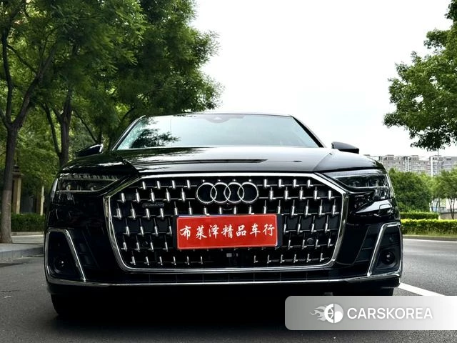 Audi A8 2023 Черный из Китая, фото 6
