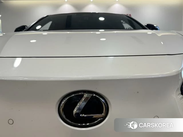 Lexus RZ 2024 Белый из Китая, фото 6