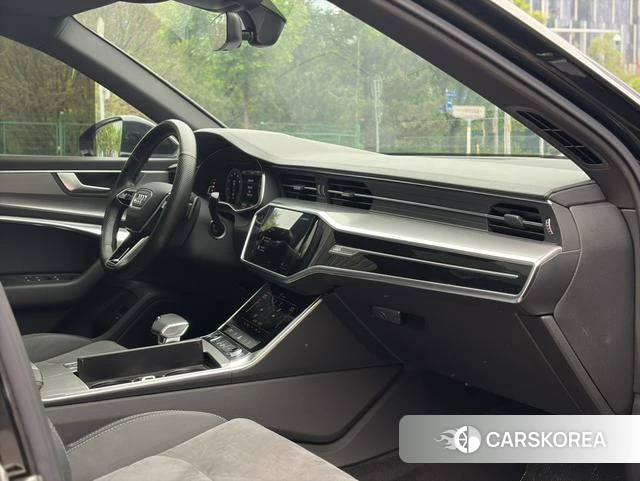 Audi A6L 2021 Черный из Китая, фото 6